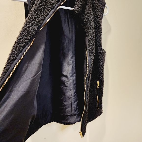 J. CREW Women's black teddy sherpa vest size S - Picture 10 of 10